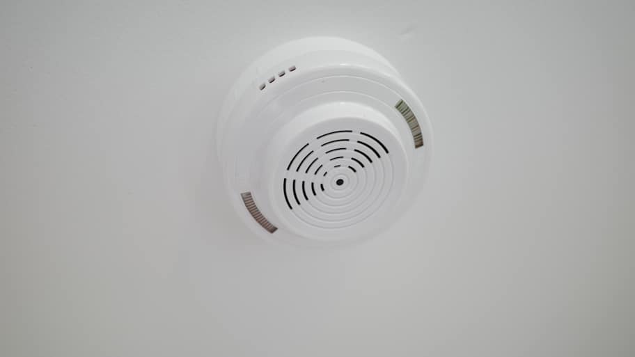 White smoke alarm 