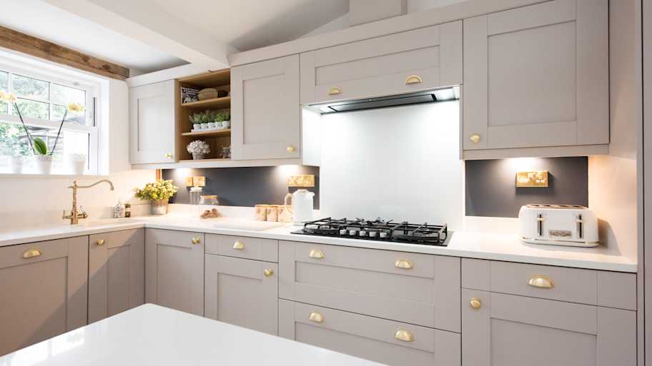 A general interior view of a new kitchen