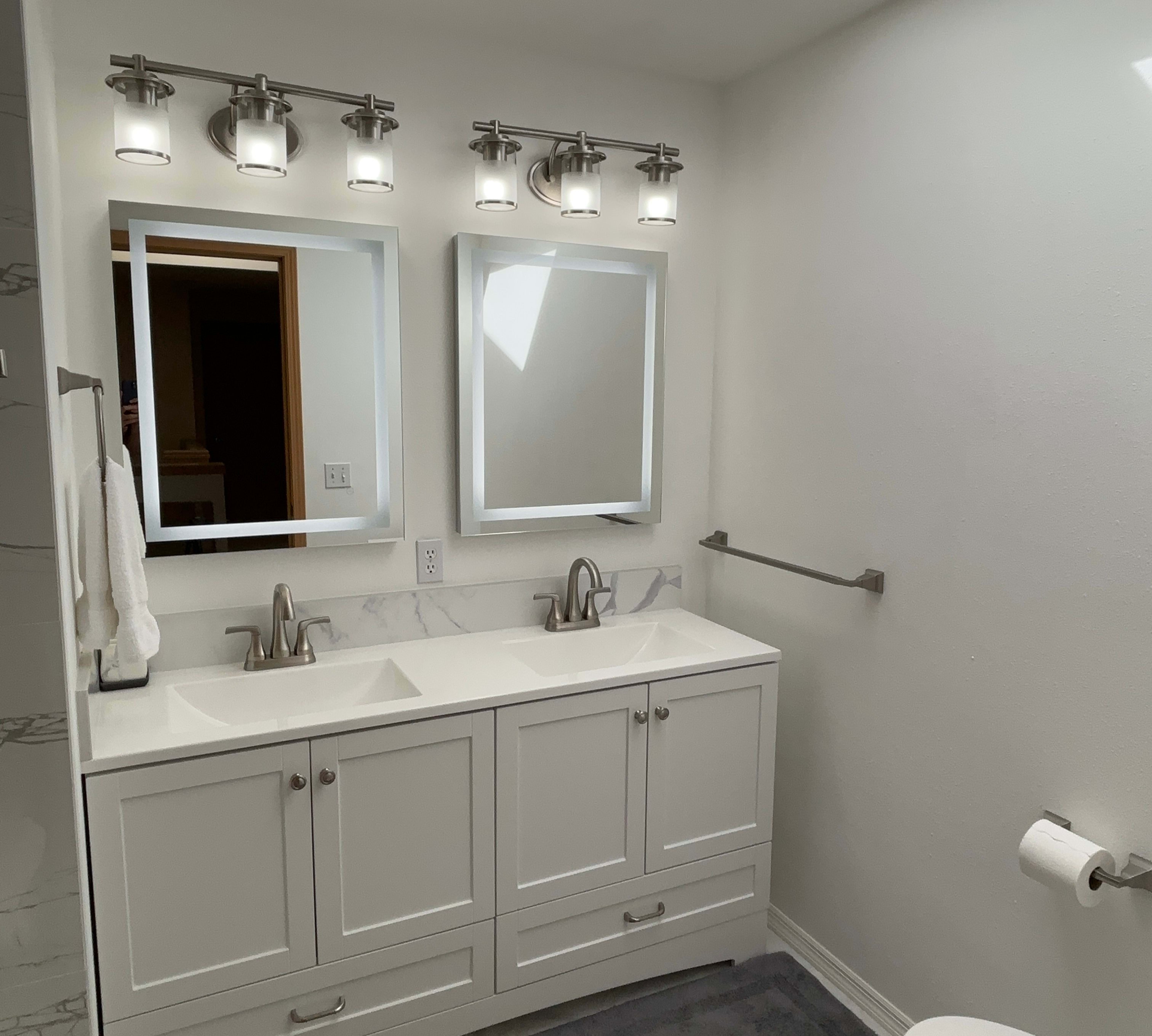 clean bathroom vanities