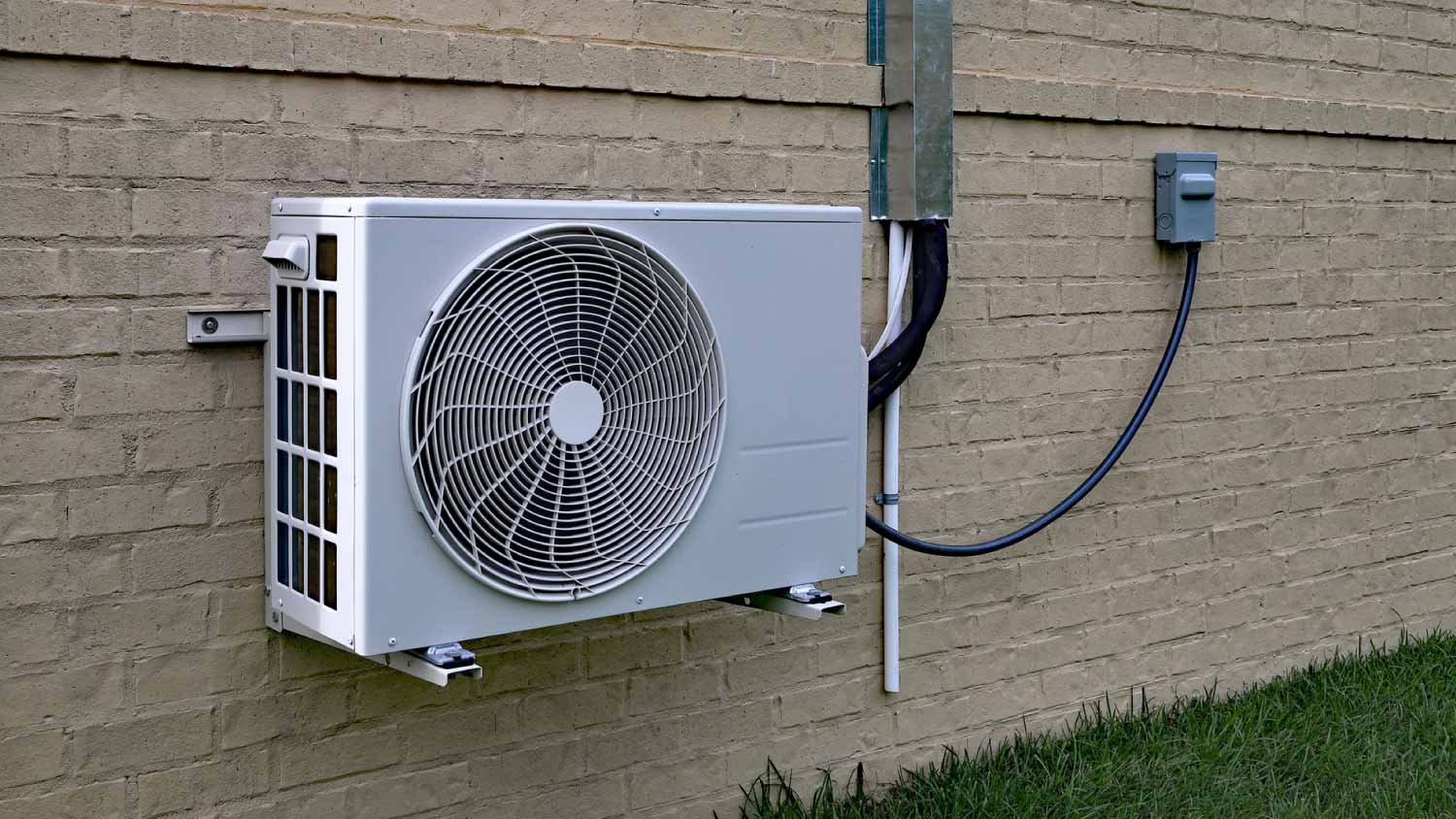 Air conditioner mini split system 