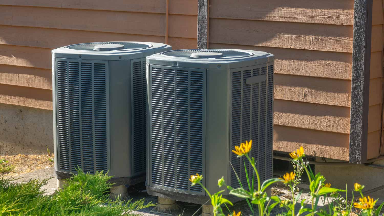 Air conditioning units outside 