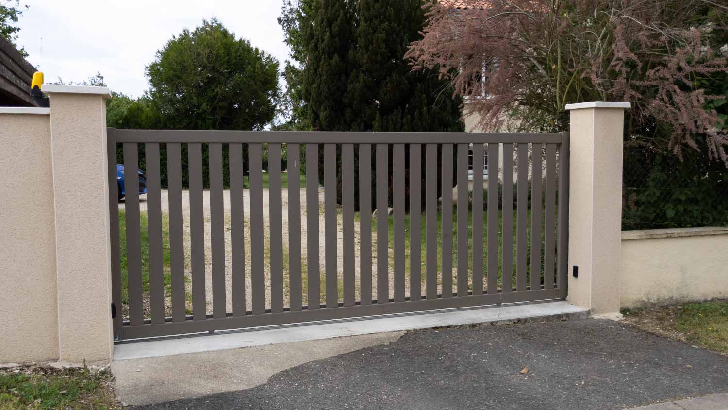 Aluminum house gate 