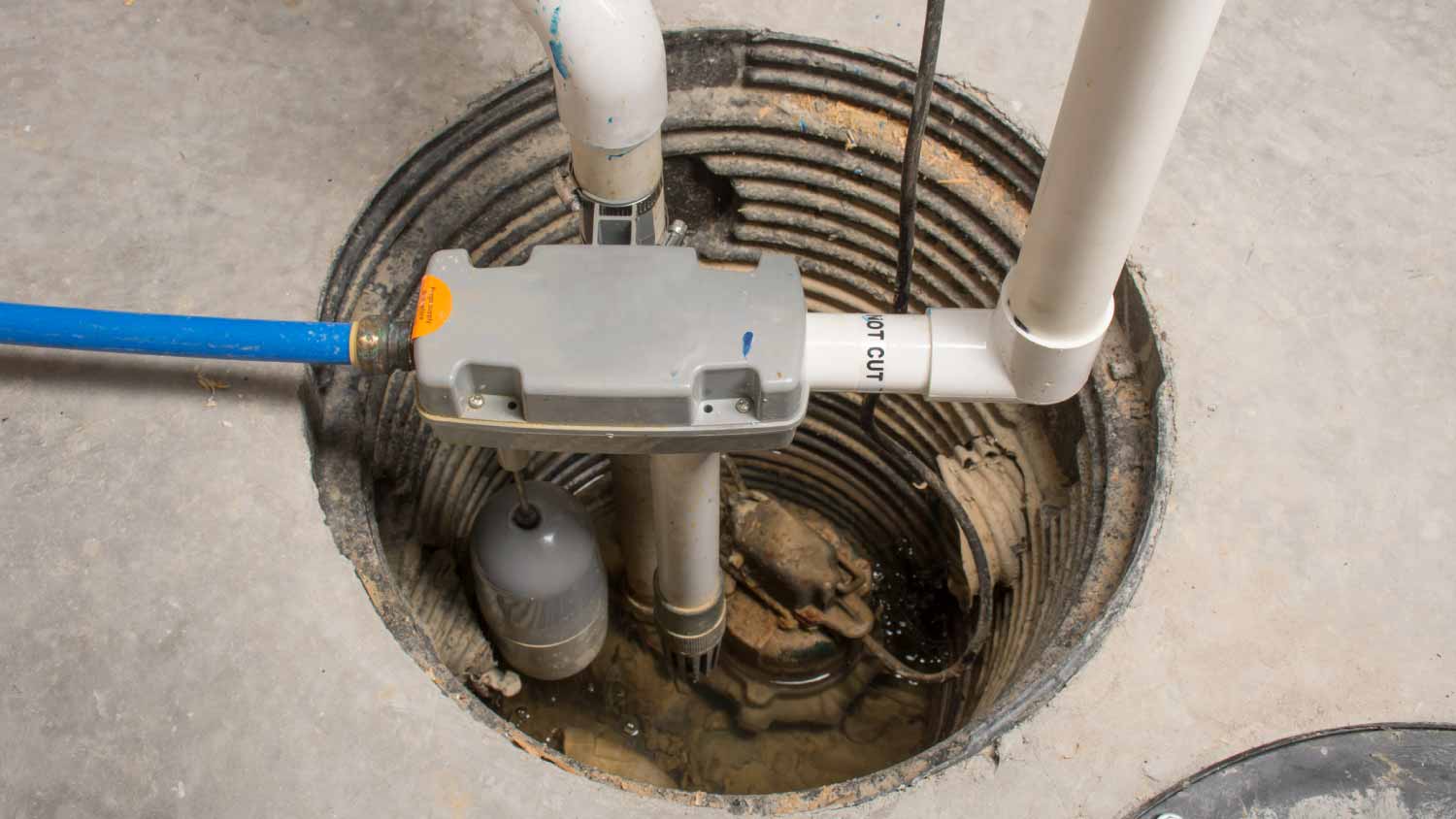 Backup sump pump