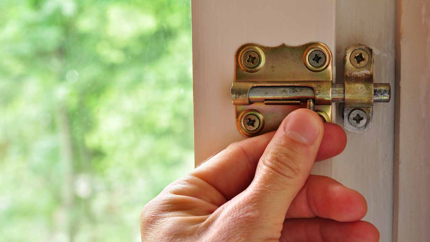 Close up of a bolt latch