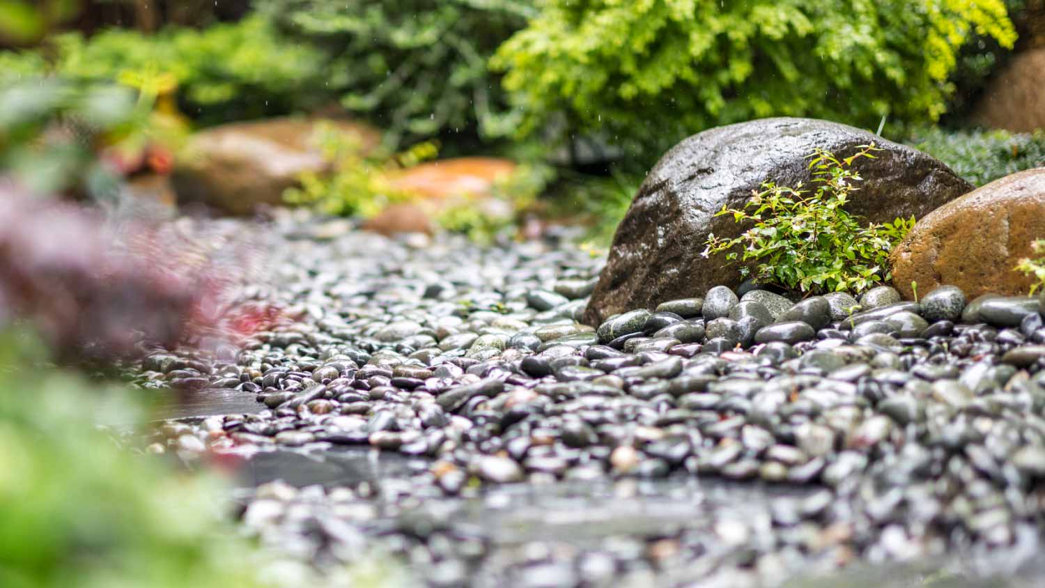 Decorative paths with pebbles