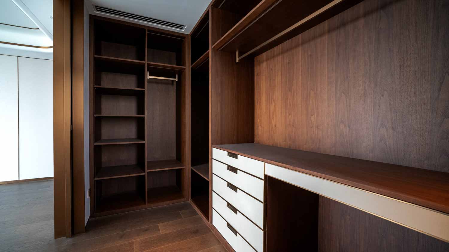 Empty dressing room