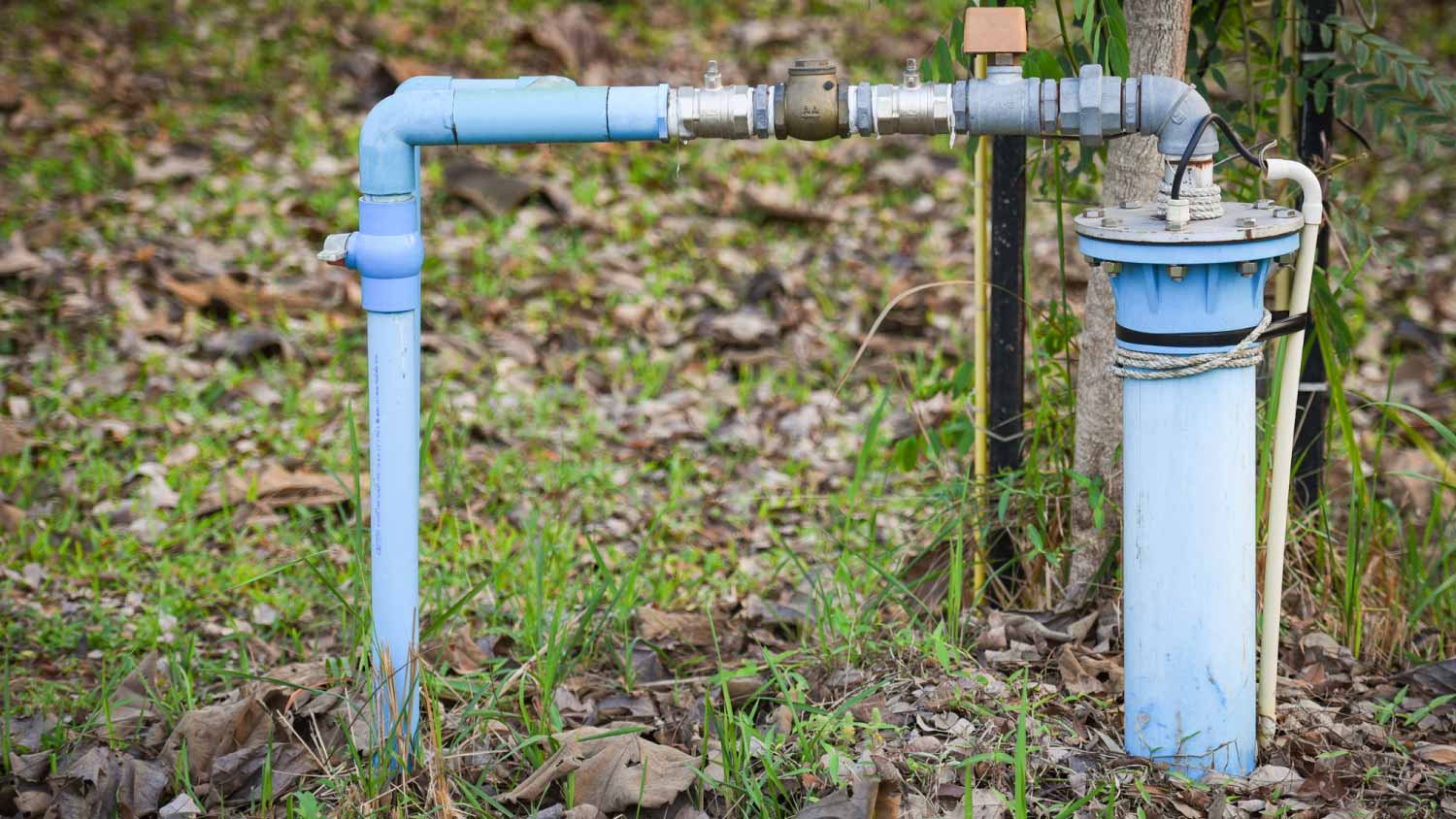 Groundwater well with pvc pipe