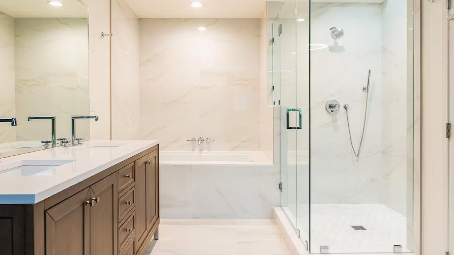 30 Small Bathroom Remodel Ideas to Make It Look Bigger