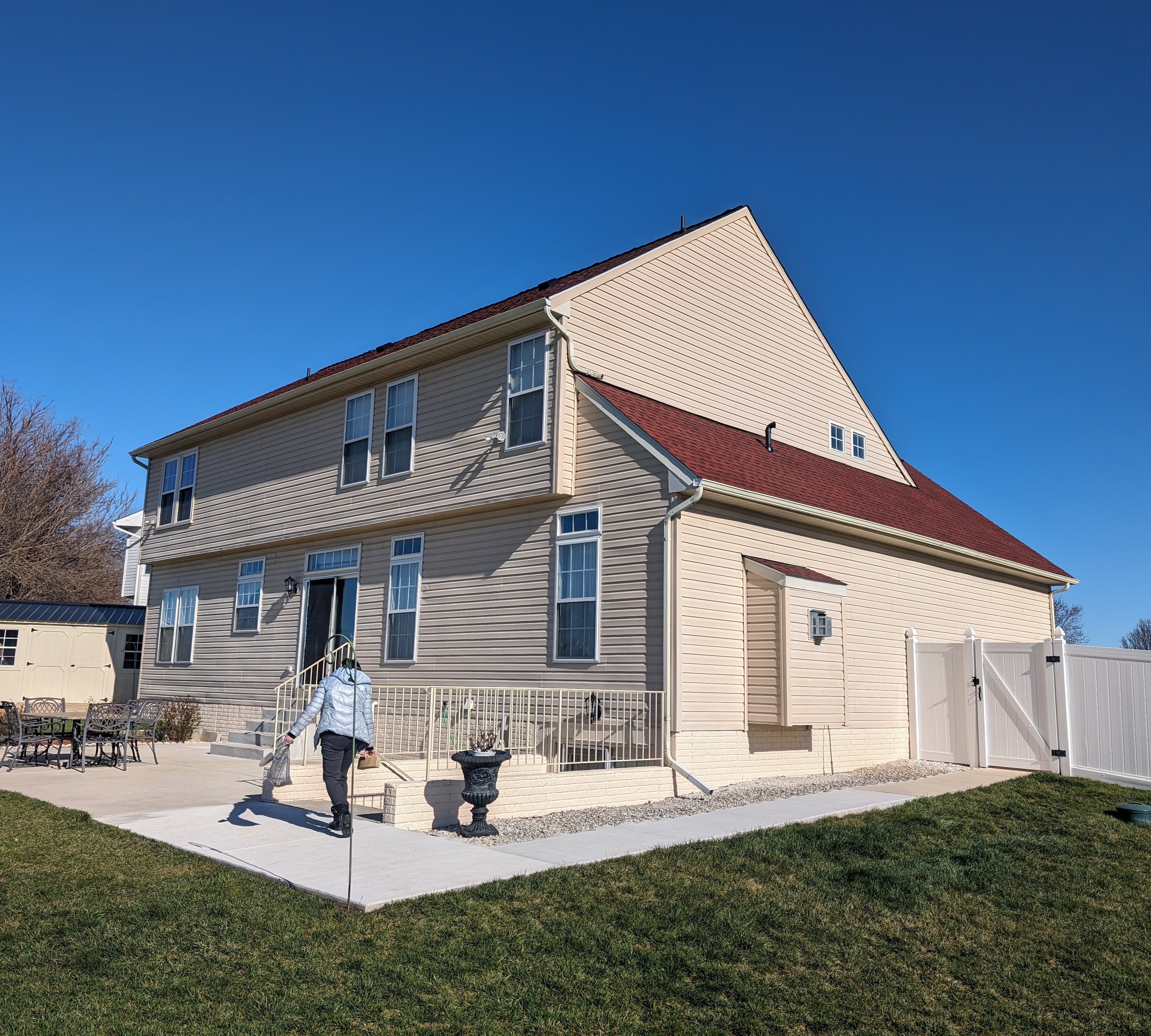 NVB red roof