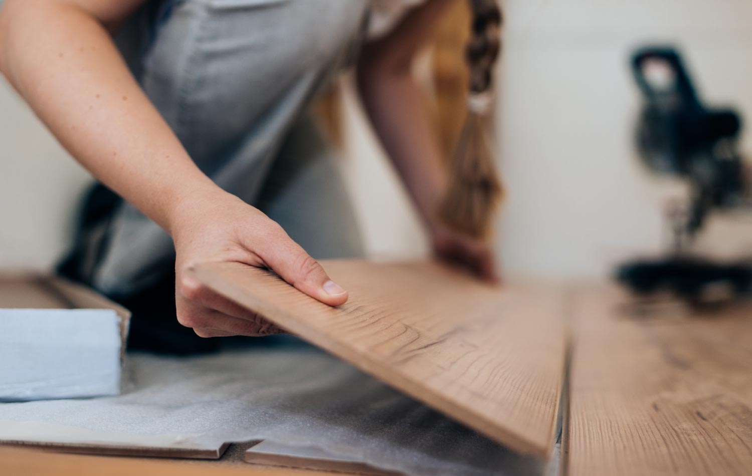 A laminate floor with square edge