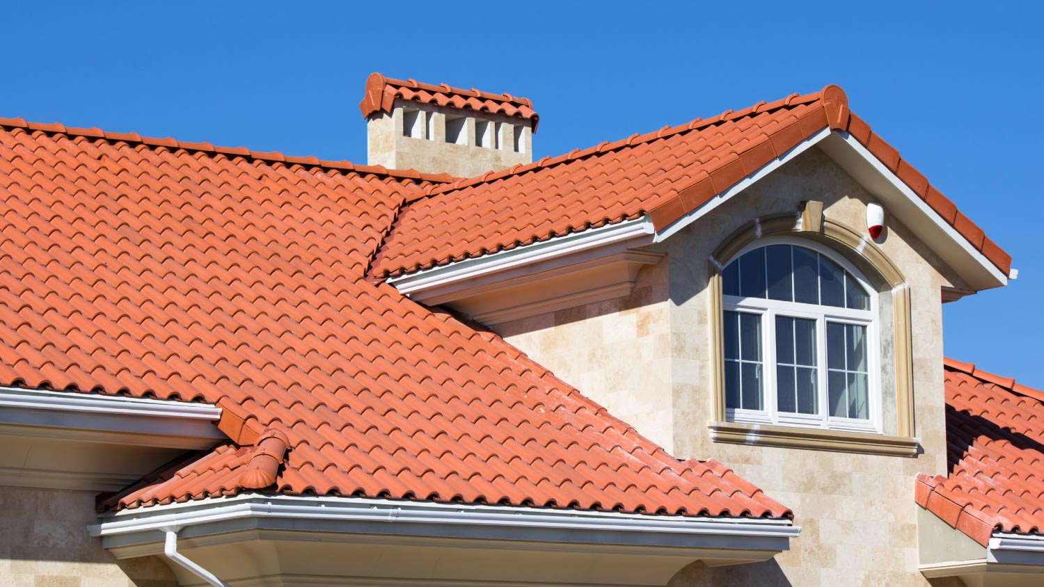 A ceramic tiled roof