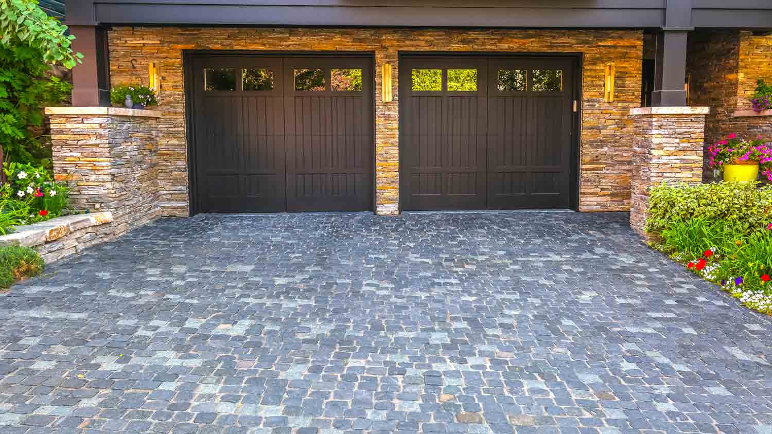 cobble stone driveway 