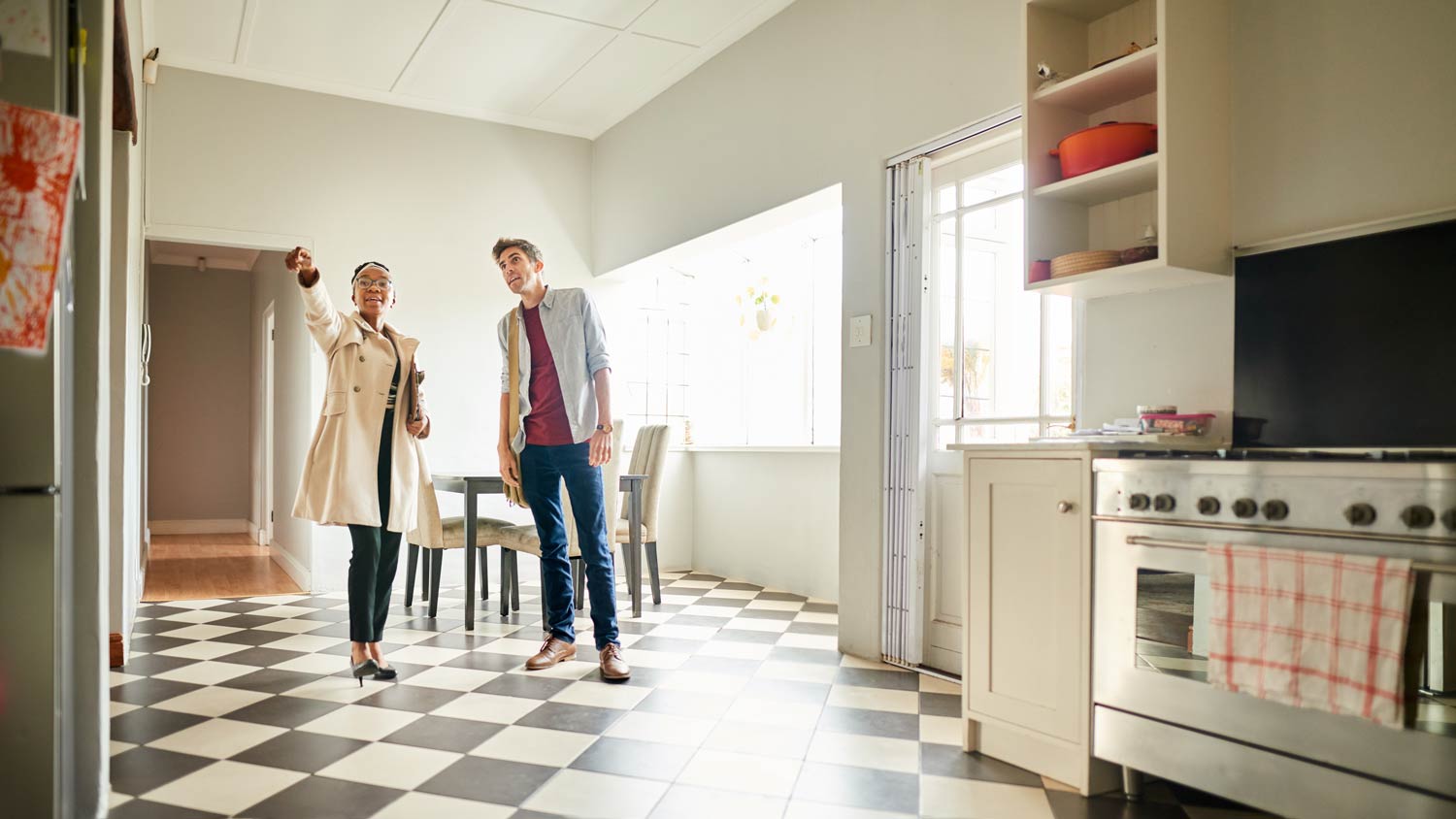expecting couple visiting home
