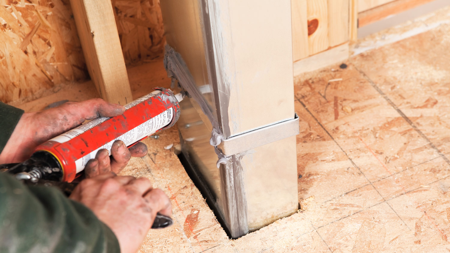 Sealing House Air Duct Joint with Caulk