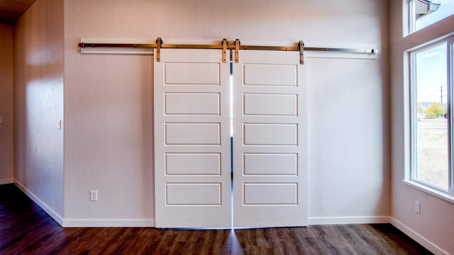 barn bypass sliding doors 