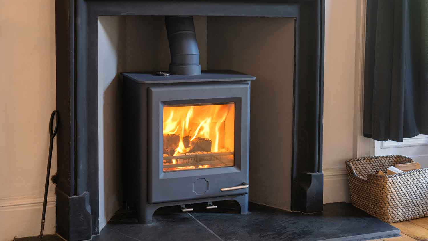 Wood stove installed in an existing chimney