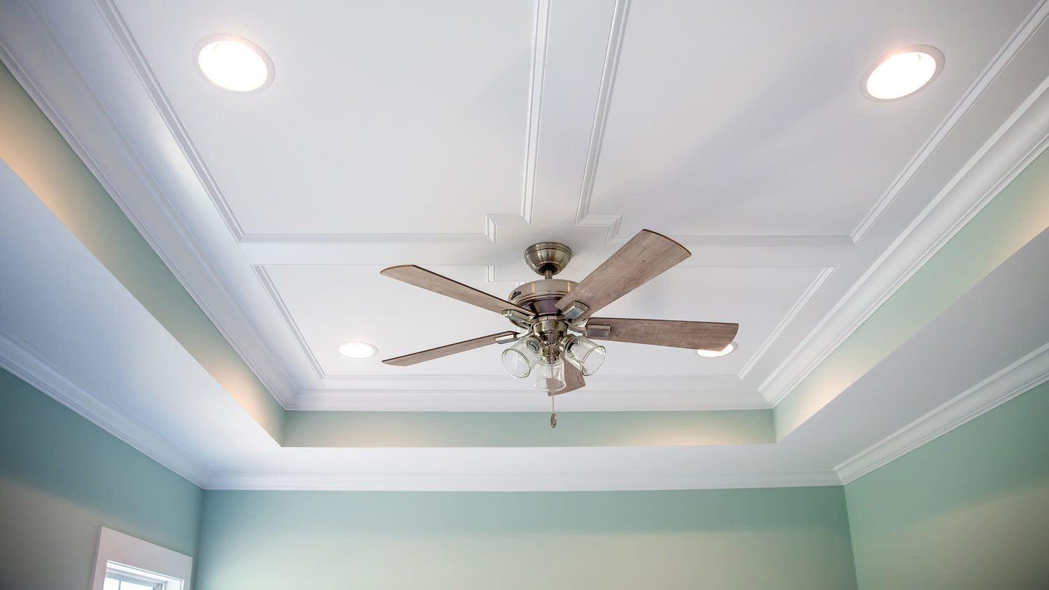 ceiling with recessed lights