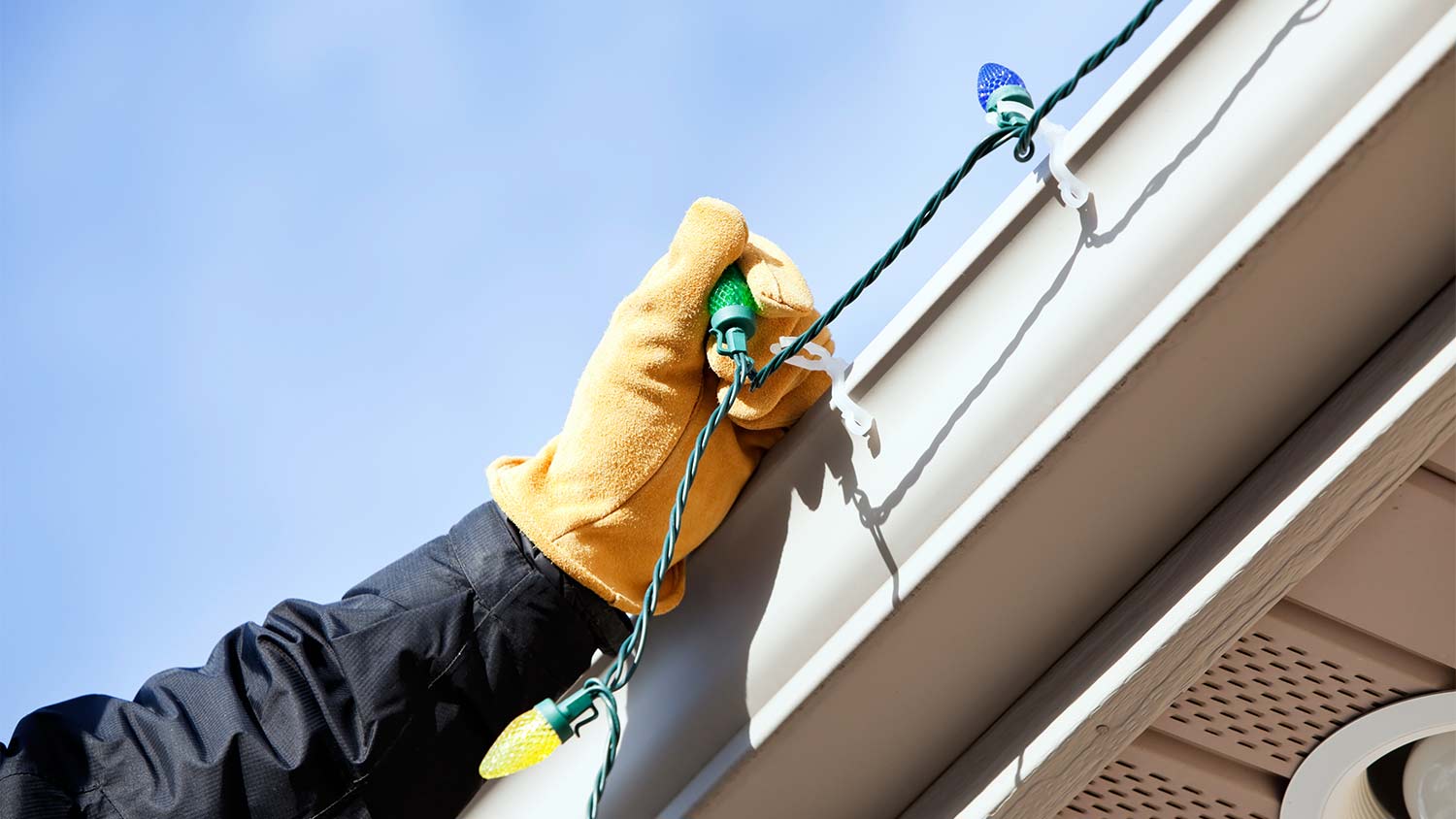 How To Hang Christmas Lights On Roof Peak
