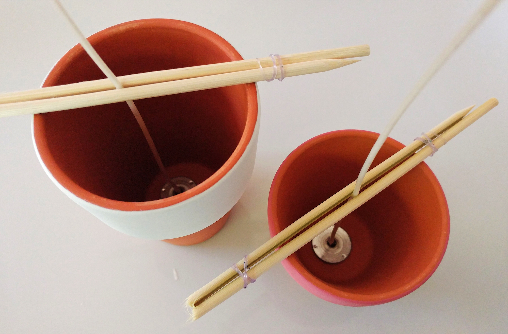 making DIY candles