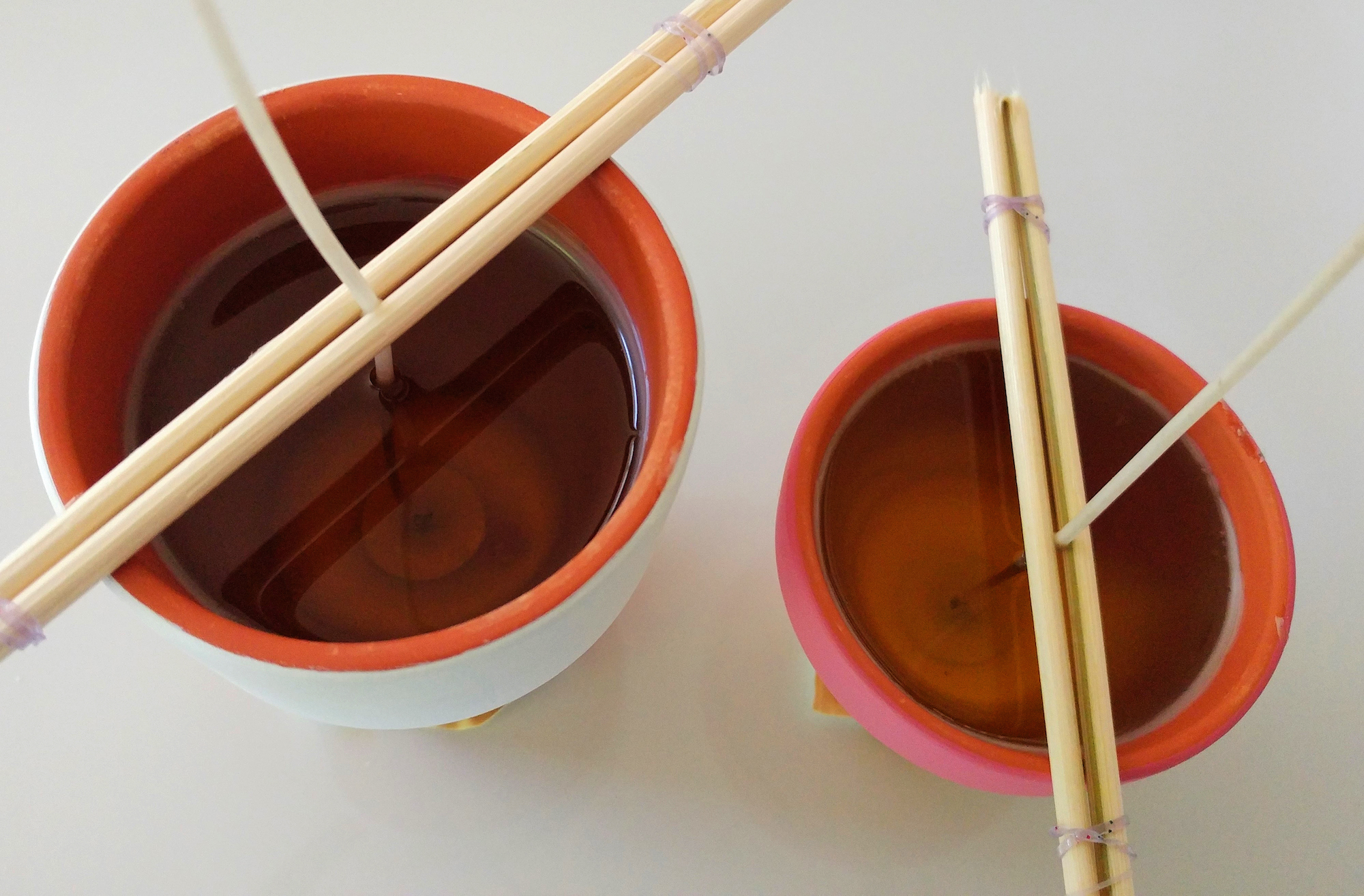 making DIY candles