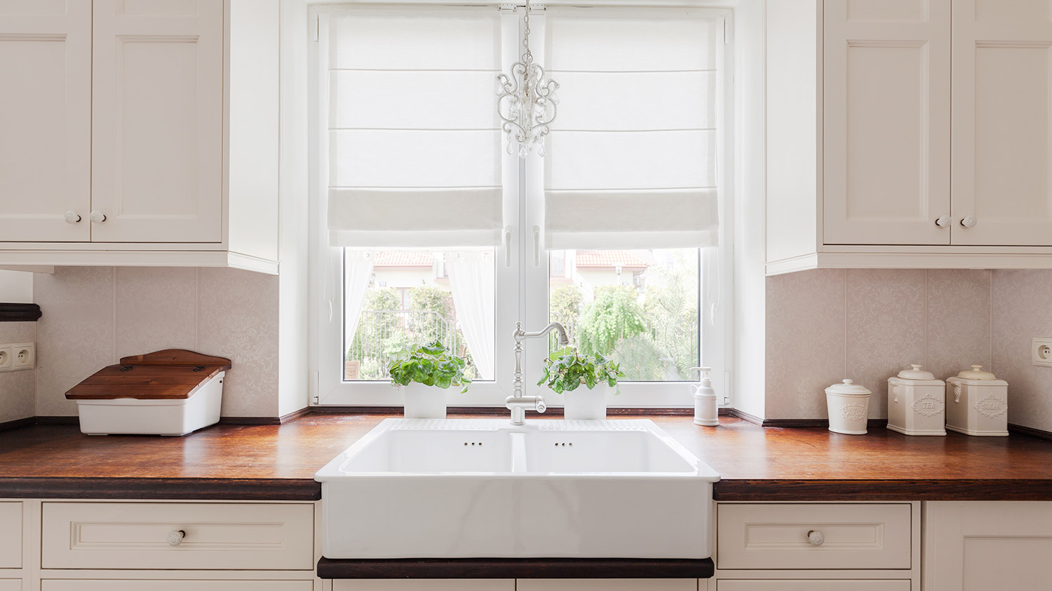 Clean kitchen counters
