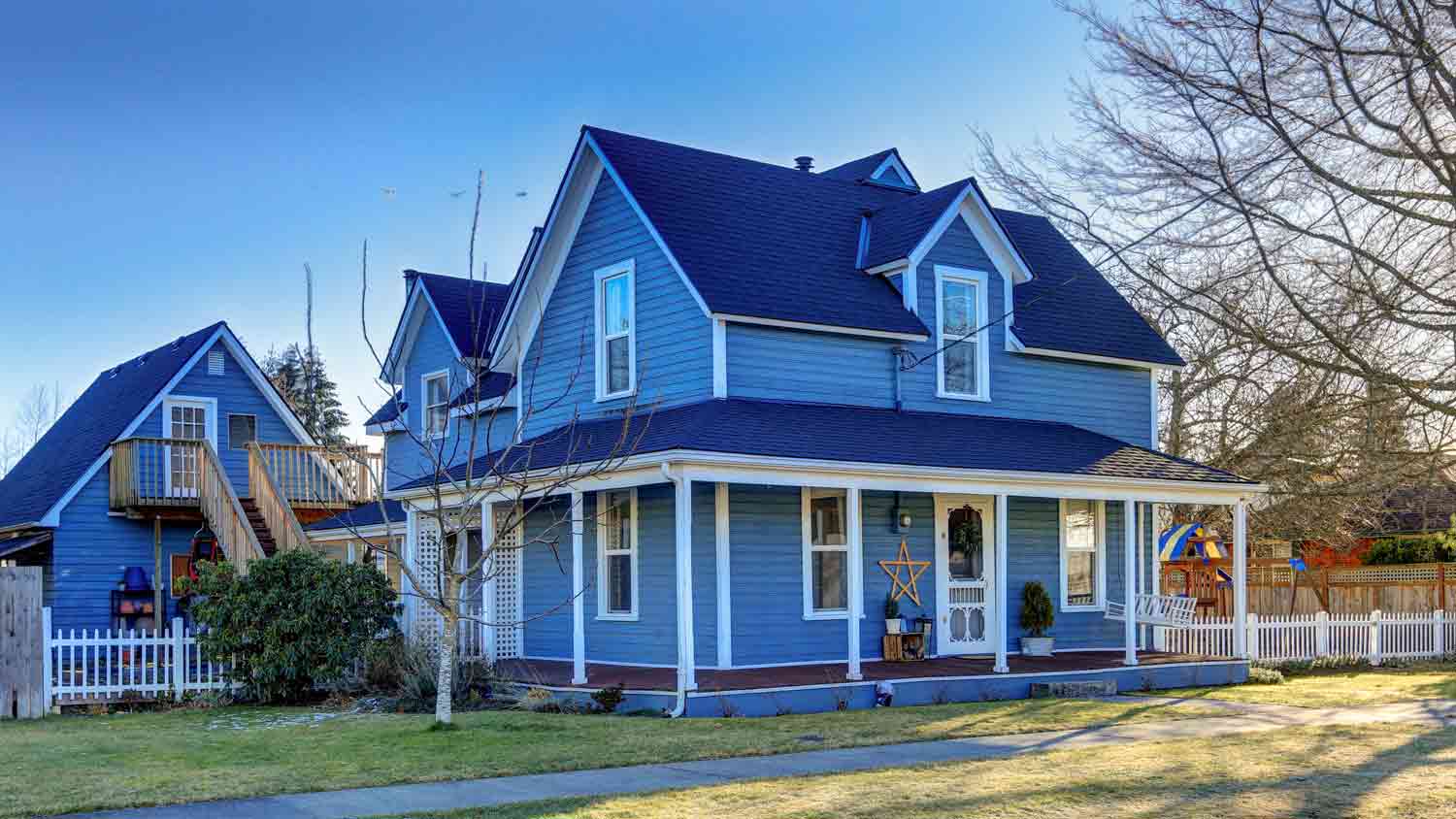 coastal blue siding house