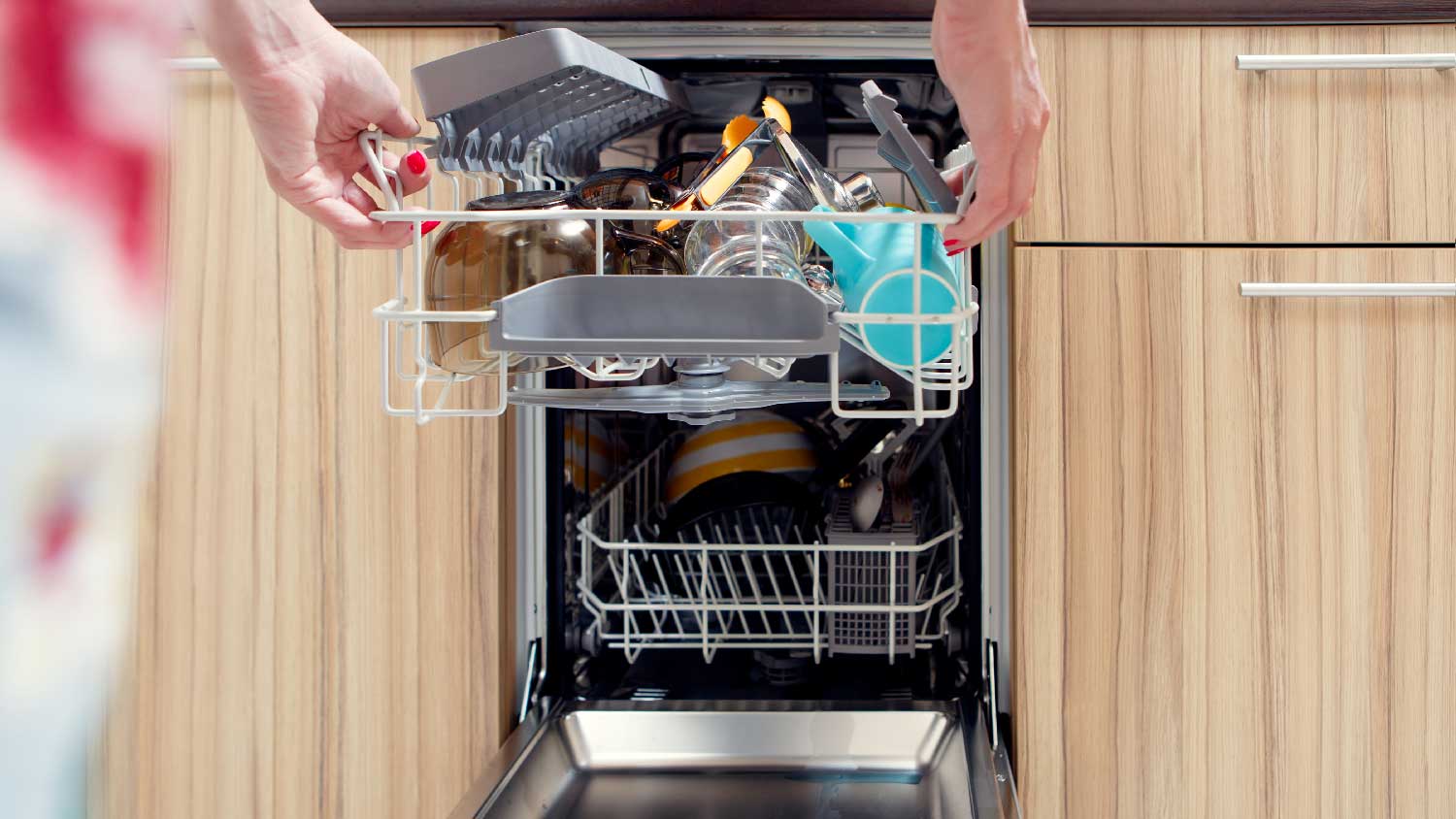 A compact dishwasher