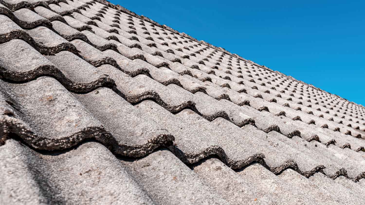 Concrete roof tiles