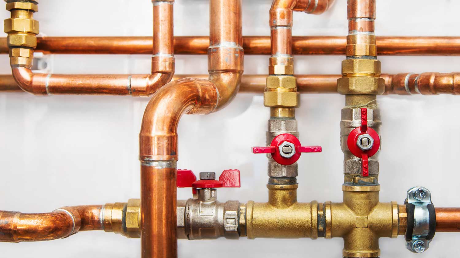 copper valves and pipes 