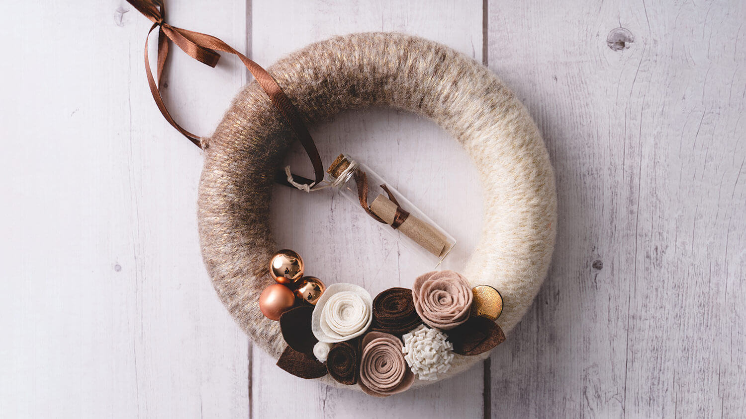 cozy felt or yarn wreath