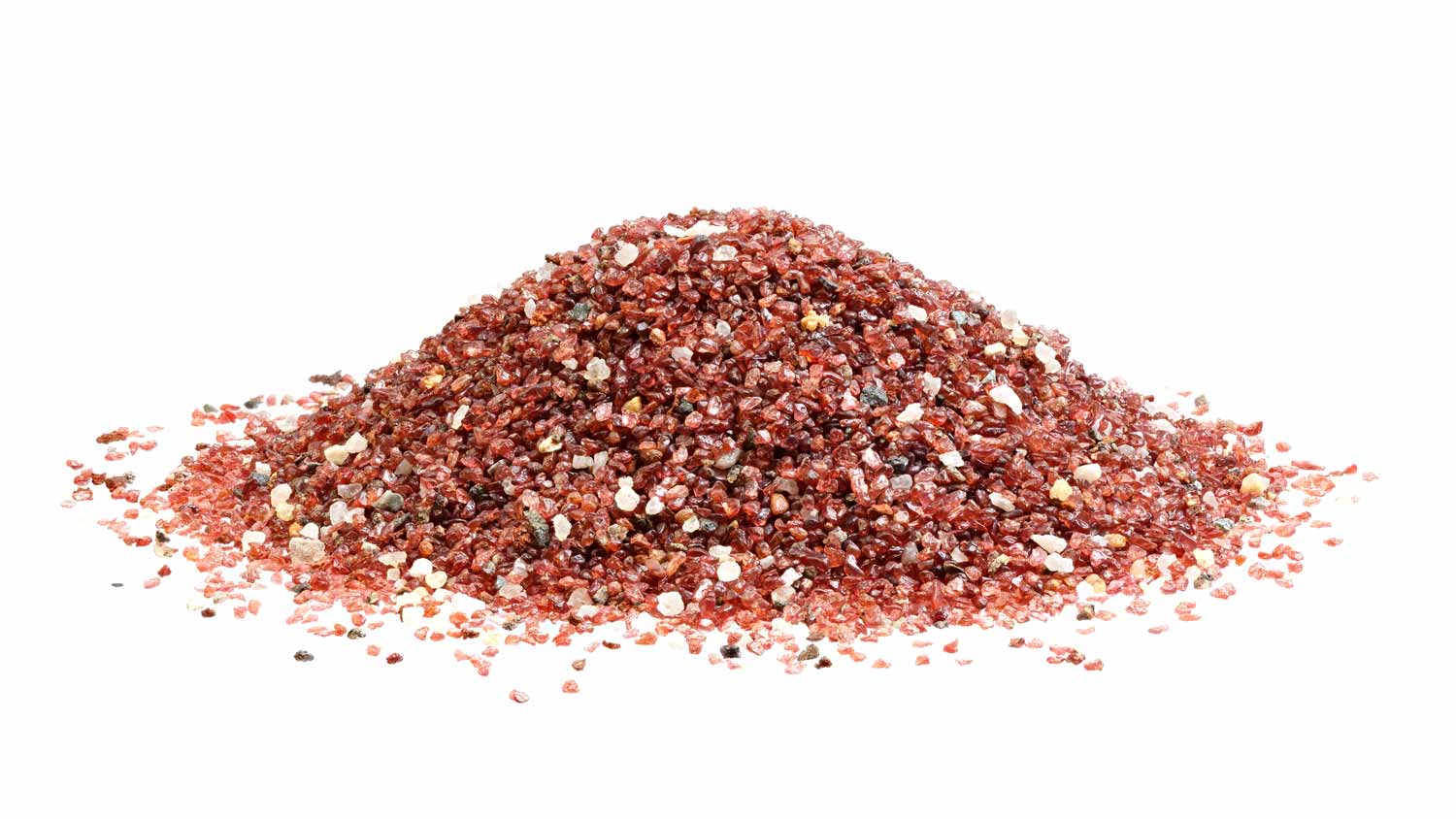 pile of crushed garnet