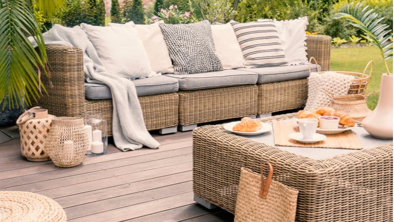 Porch vs. Stoop vs. Deck vs. Patio: What's the Difference? | Angi