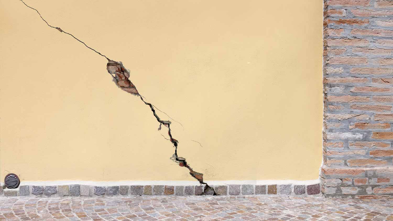 Diagonal crack on a house’s foundation