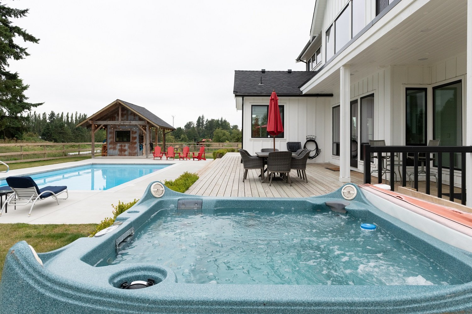 Hot tub and pool at a modern home