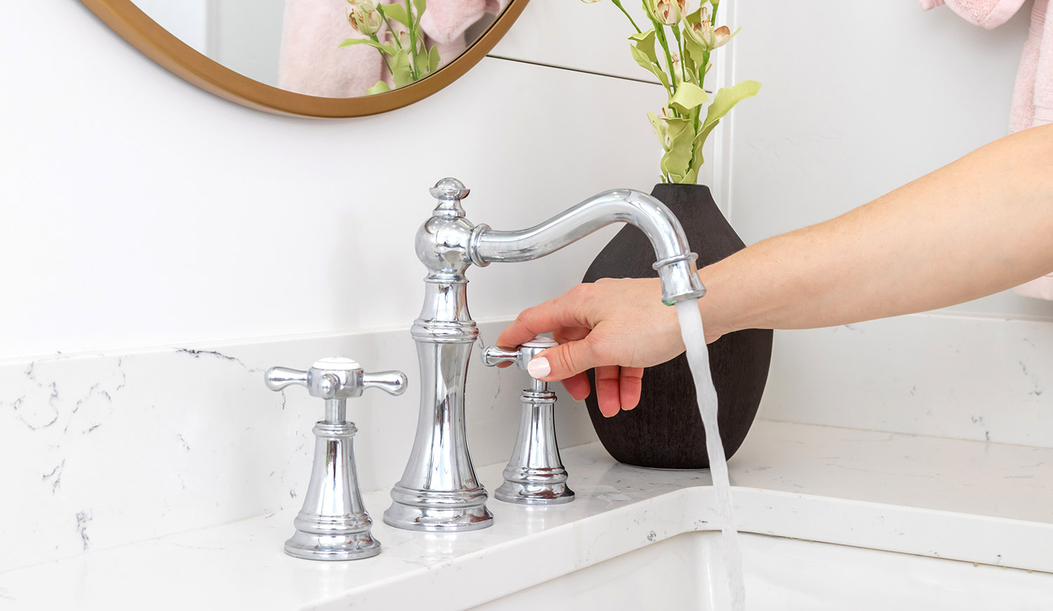 Farmhouse faucet running water