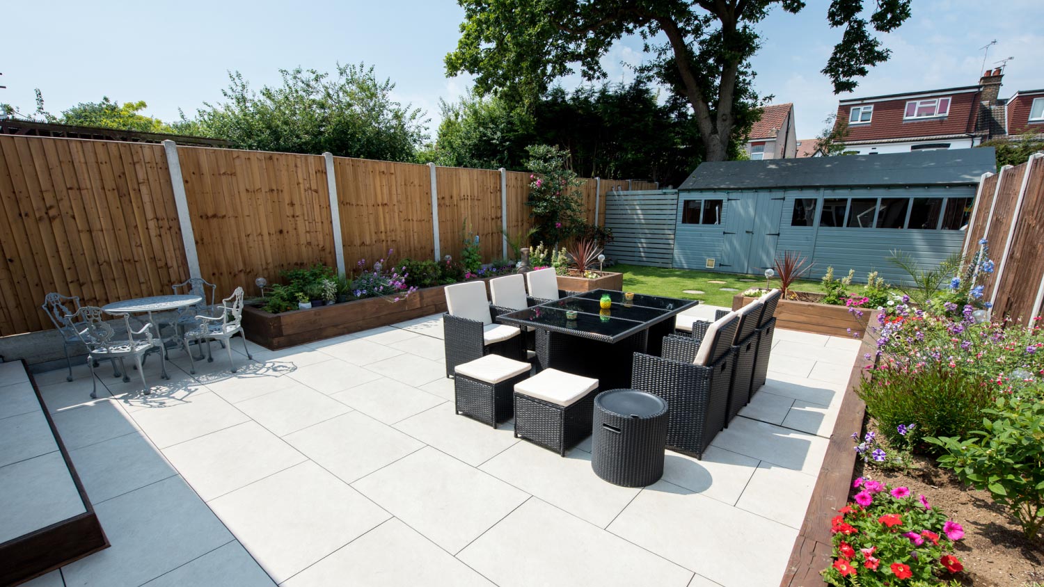 A garden with white porcelain slab