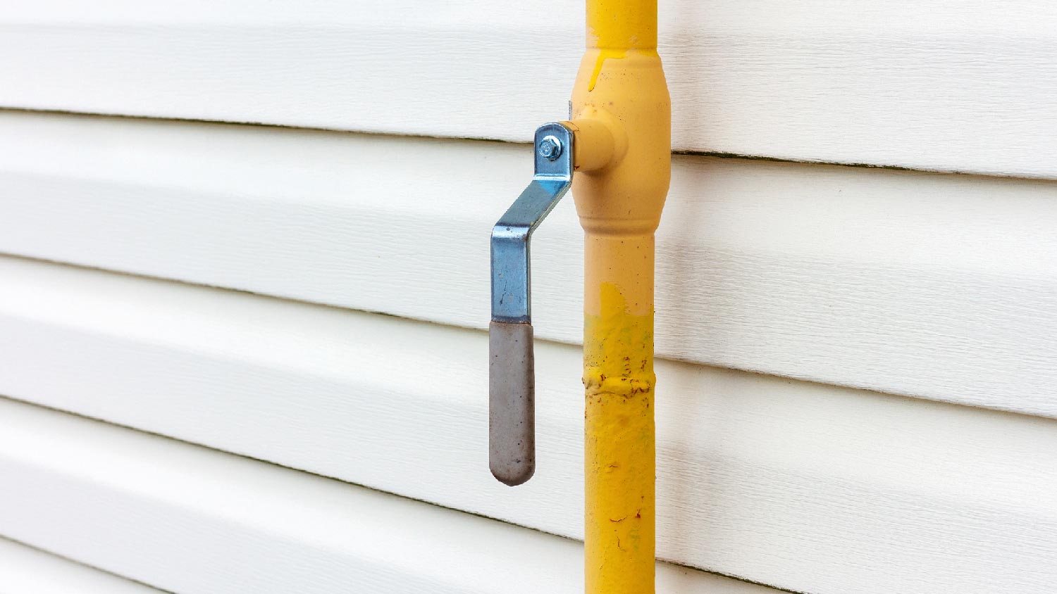 A gas pipe with a manual valve