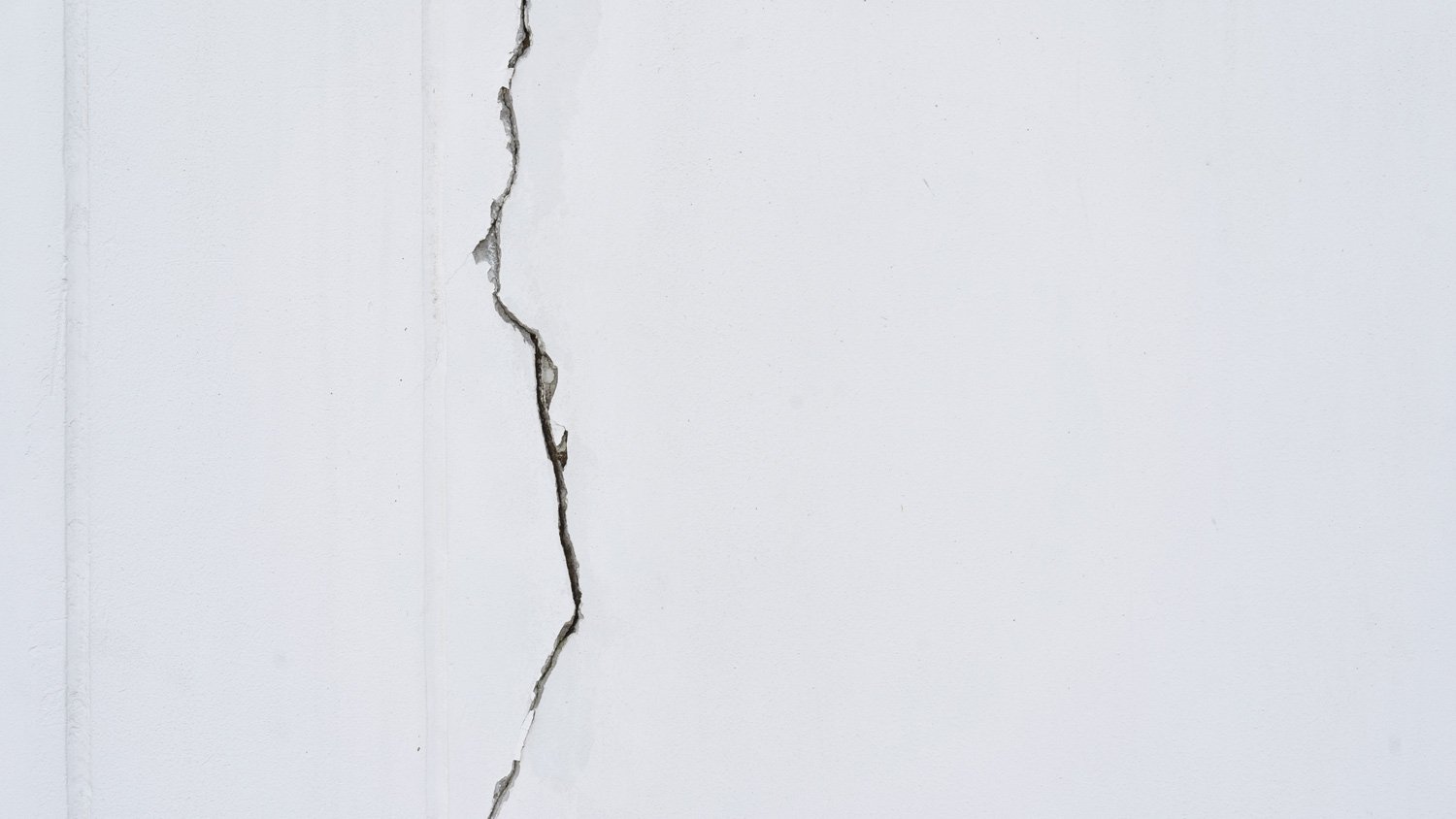 Hairline crack in ceiling