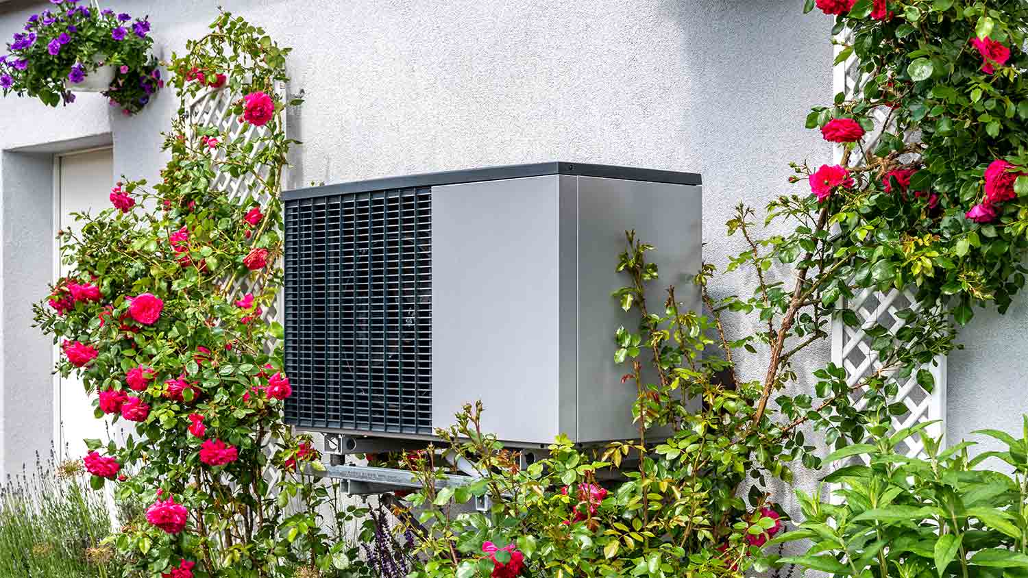 heat pump unit outside residential home 