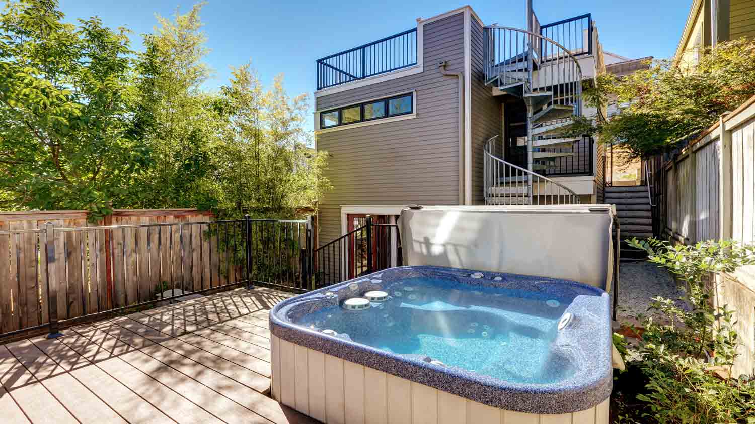 hot tub backyard deck