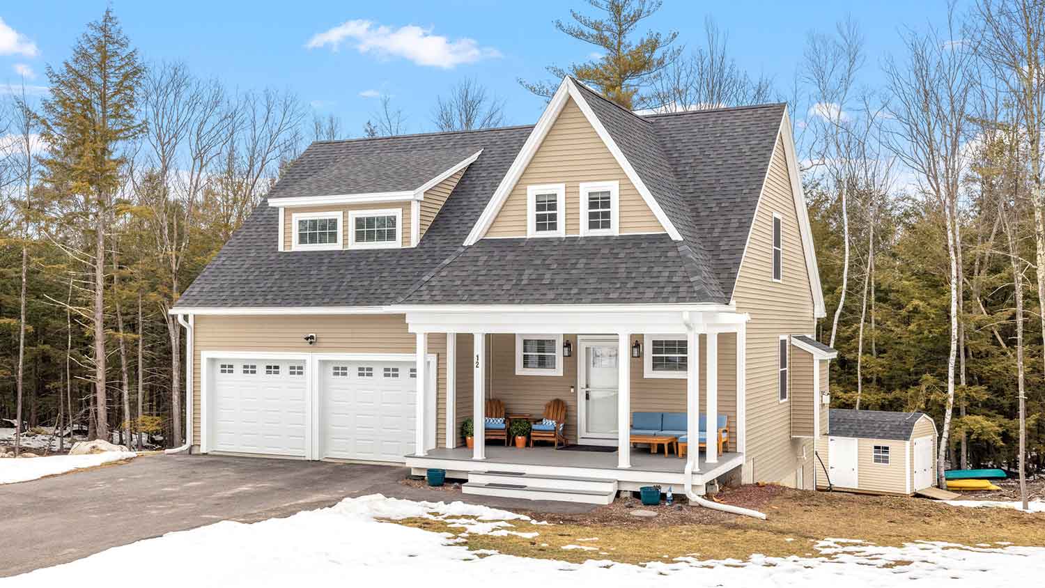 Can You Paint Your Home’s Exterior in the Winter?