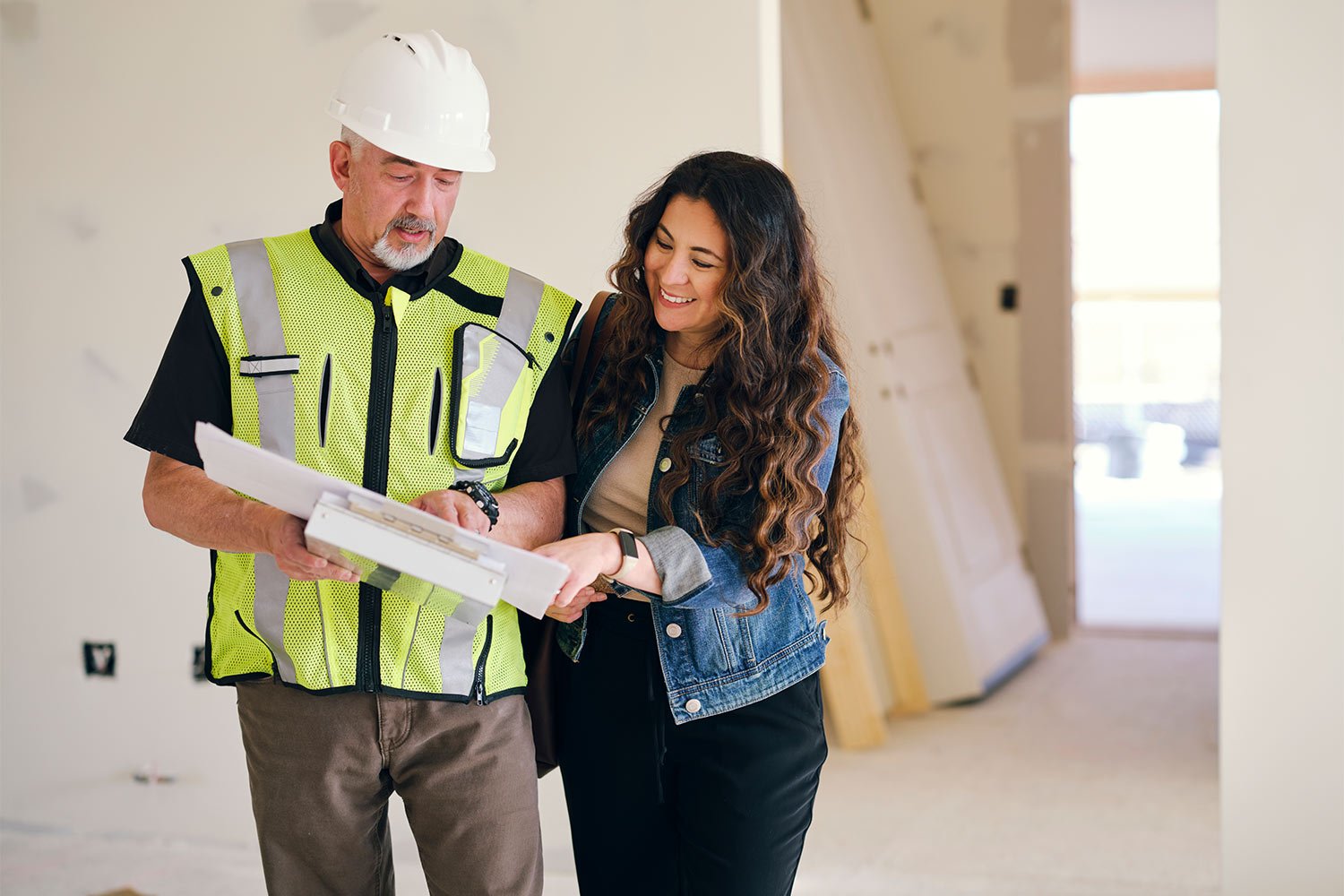 woman talking with home inspector