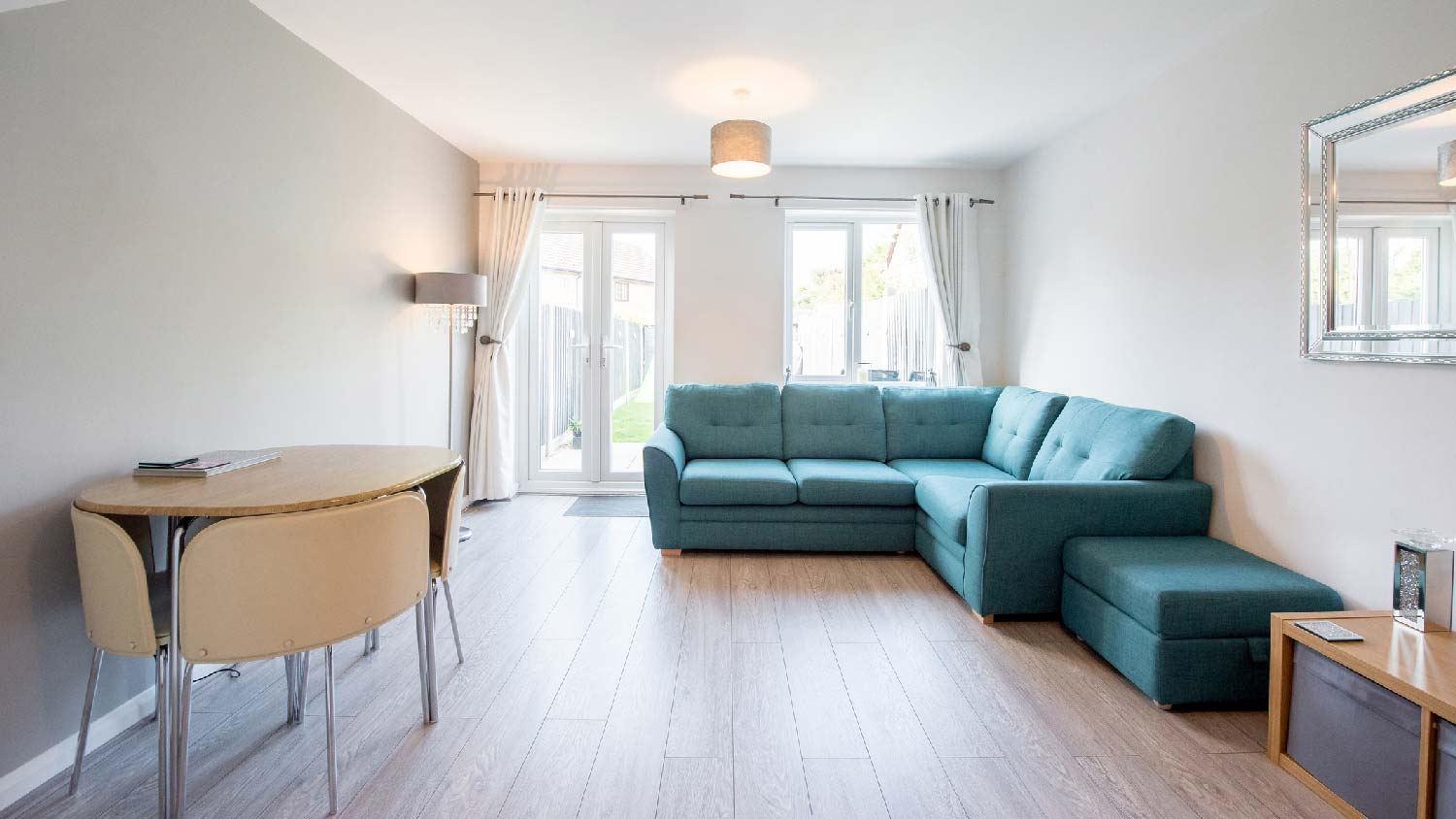 A living room with vinyl planks