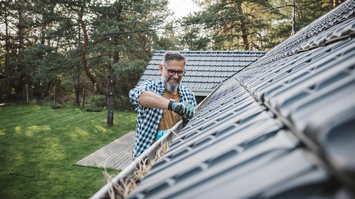 How To Clean Gutters Get The Job Done Right