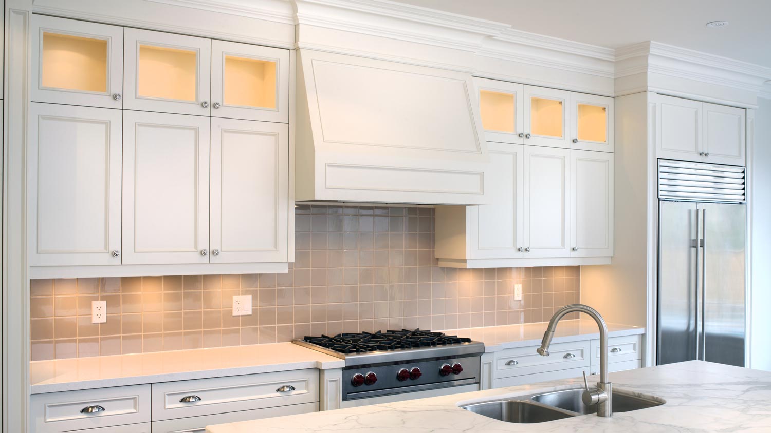 white kitchen matching cabinets and counter
