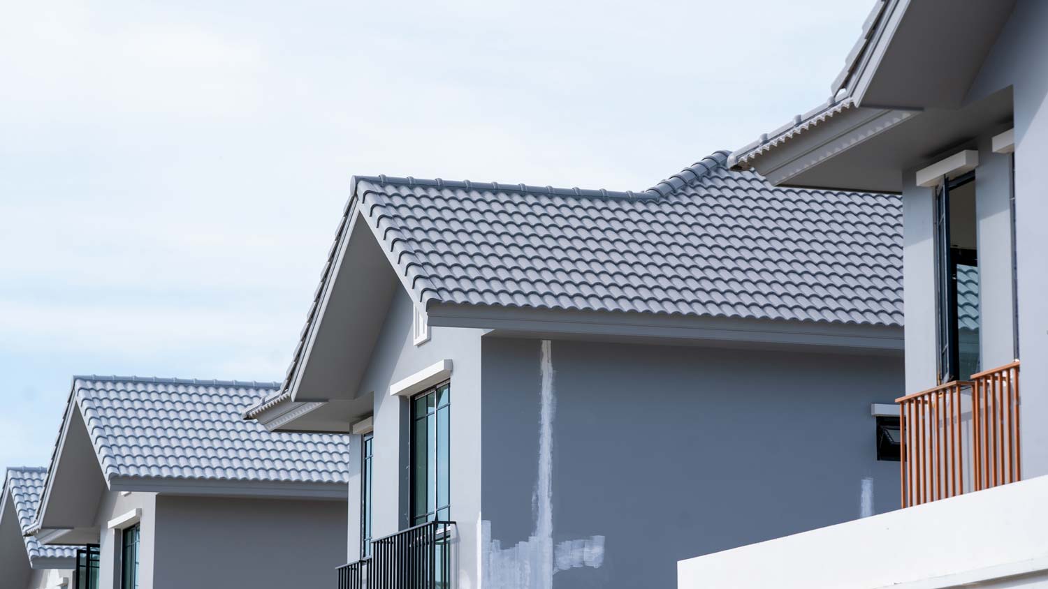 Metal roofing on new houses