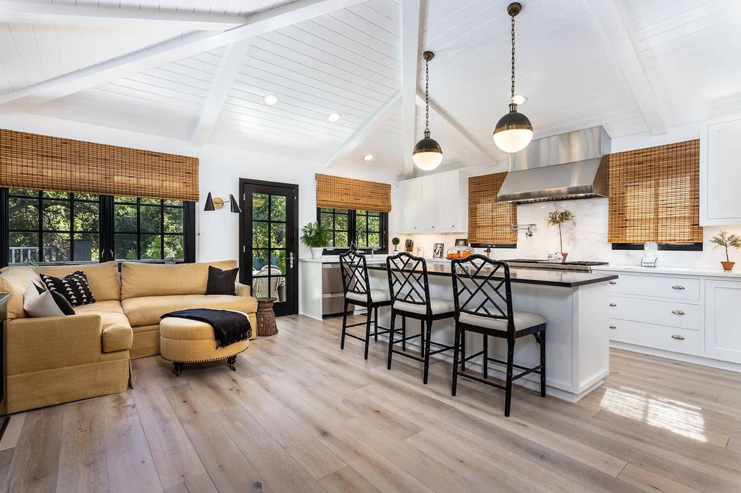 An open-space kitchen with a neutral palette