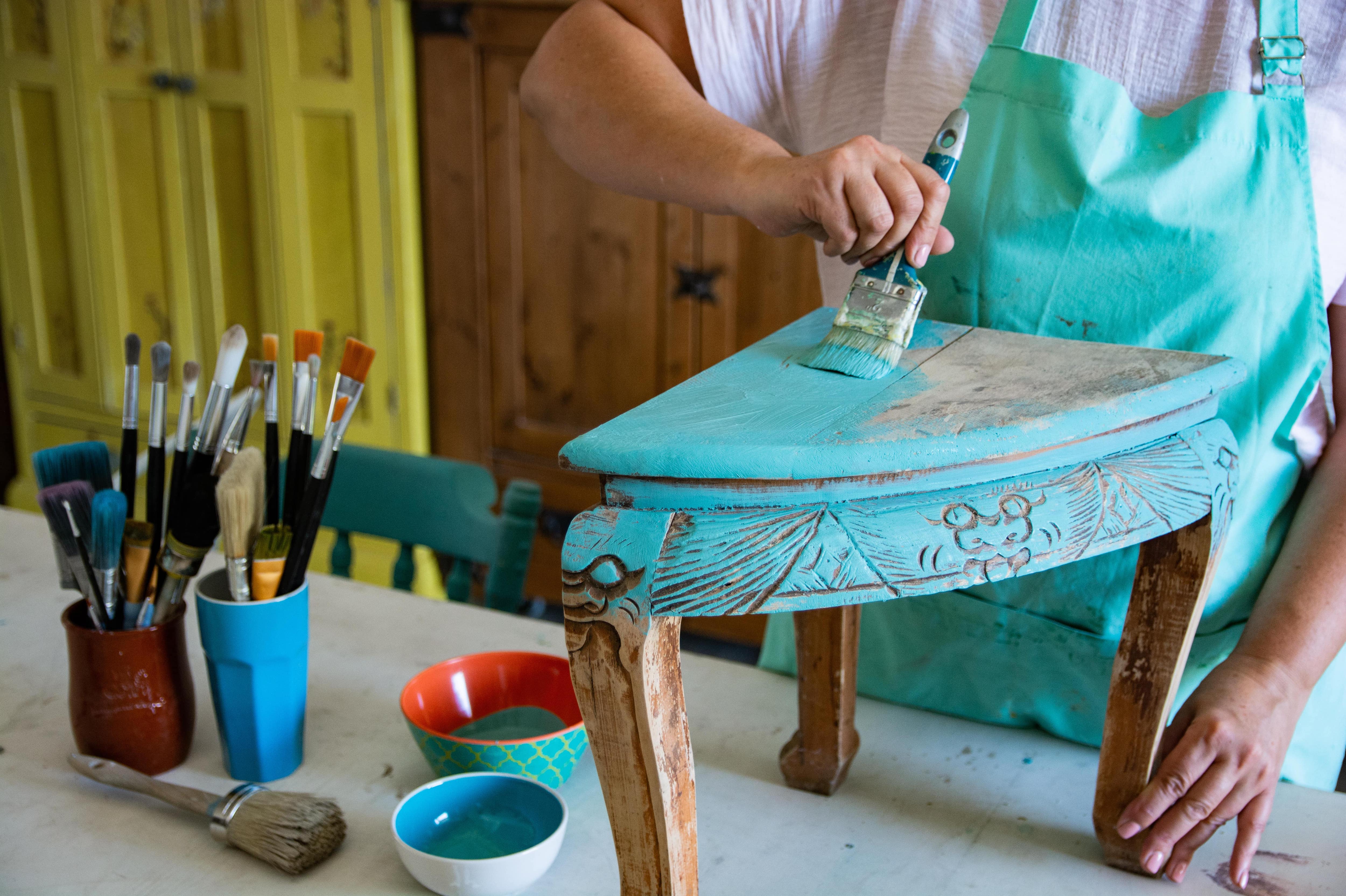 How to Paint Furniture in 5 Simple Steps