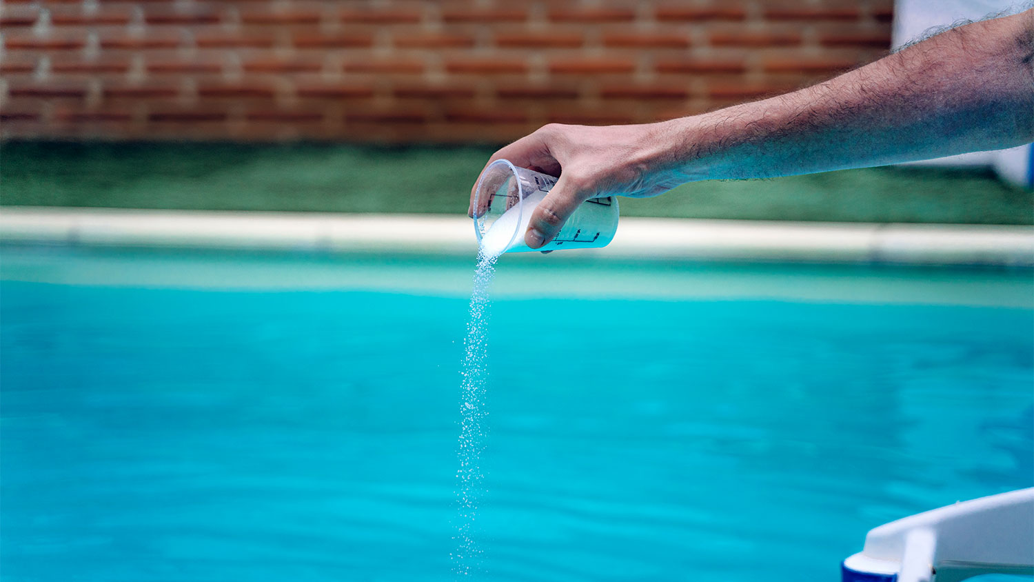 How to Lower PH Level in Your Pool