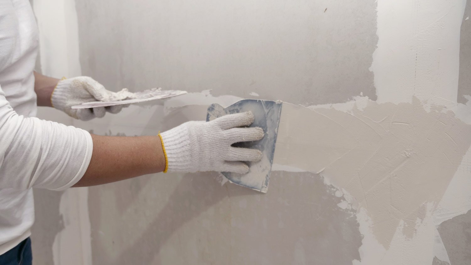 plasterwork on drywall